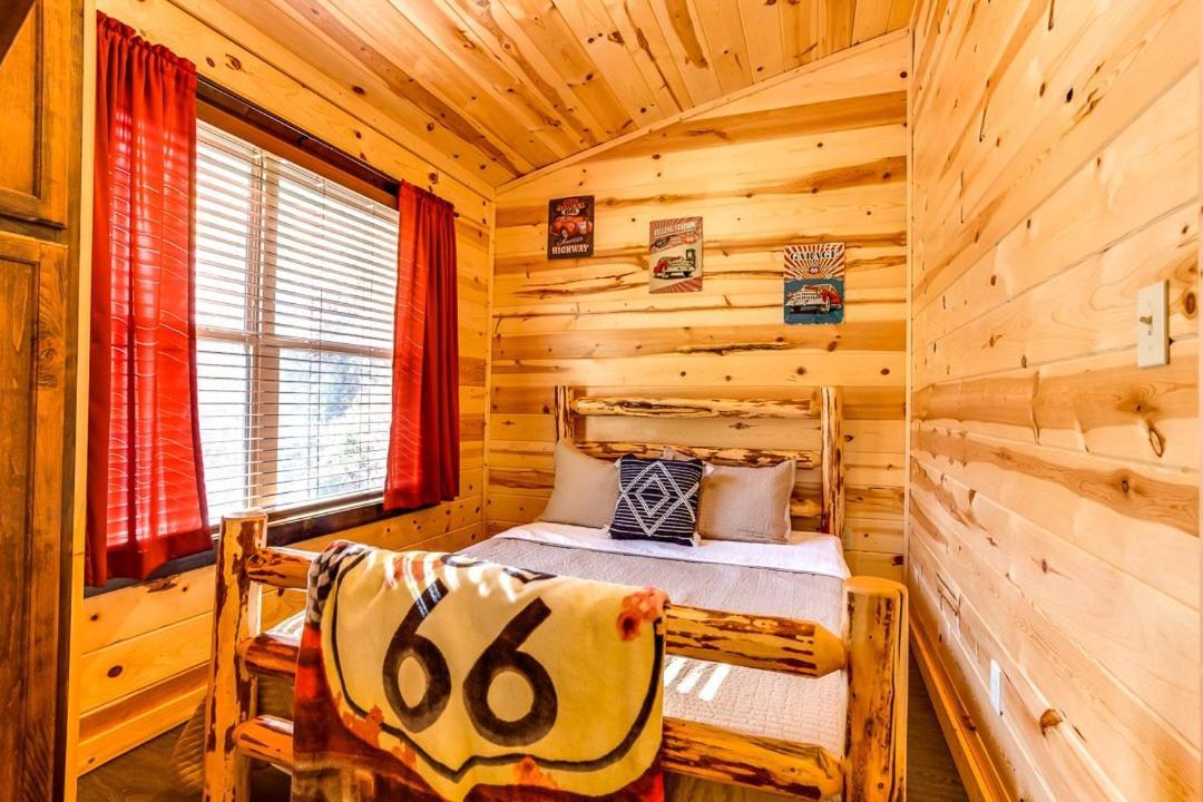 פיג'ן פורג' Route 66 Cabin חדר תמונה